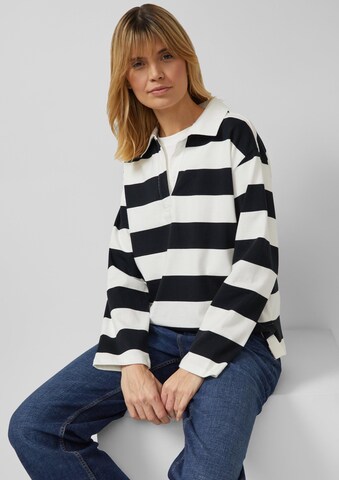 s.Oliver Sweatshirt in Black