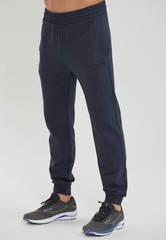 Virtus Tapered Sportbroek 'Hotown' in Blauw: voorkant