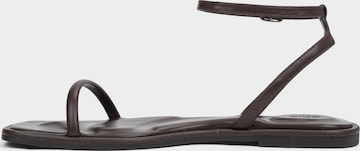 Estro Sandaal '5039-2' in Bruin: voorkant