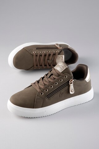 Aniston Sneaker in Grün