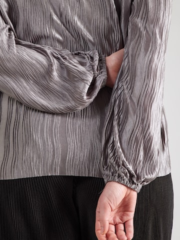 Chemisier 'CARLAZO' ONLY Carmakoma en argent