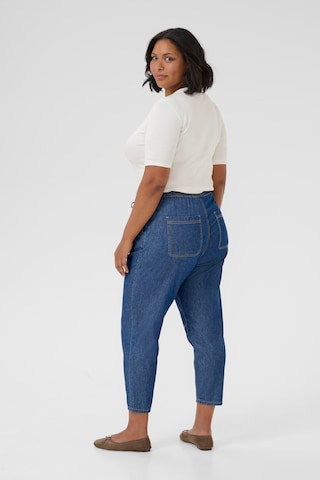 KAFFE CURVE - Loosefit Calças 'Louisa' em azul