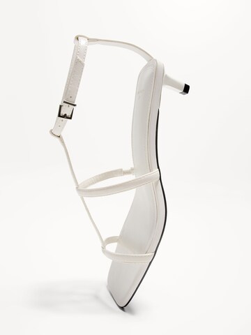 Bershka Sandal in White