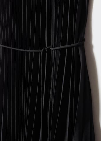 MANGO Obleka 'Fortuny' | črna barva