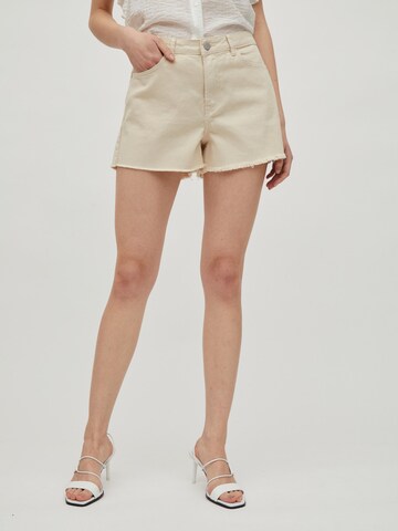 VILA Regular Shorts 'Ella' in Beige: predná strana