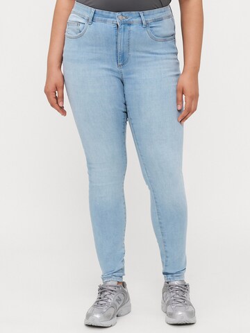 ONLY Carmakoma Skinny Jeans 'CARSALLY' in Blue: front