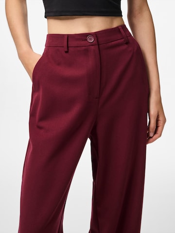 PIECES Wide Leg Housut 'PCKamil' värissä punainen