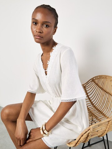 Apricot Daisy Lace Front Mini Dress ' ' in Weiß