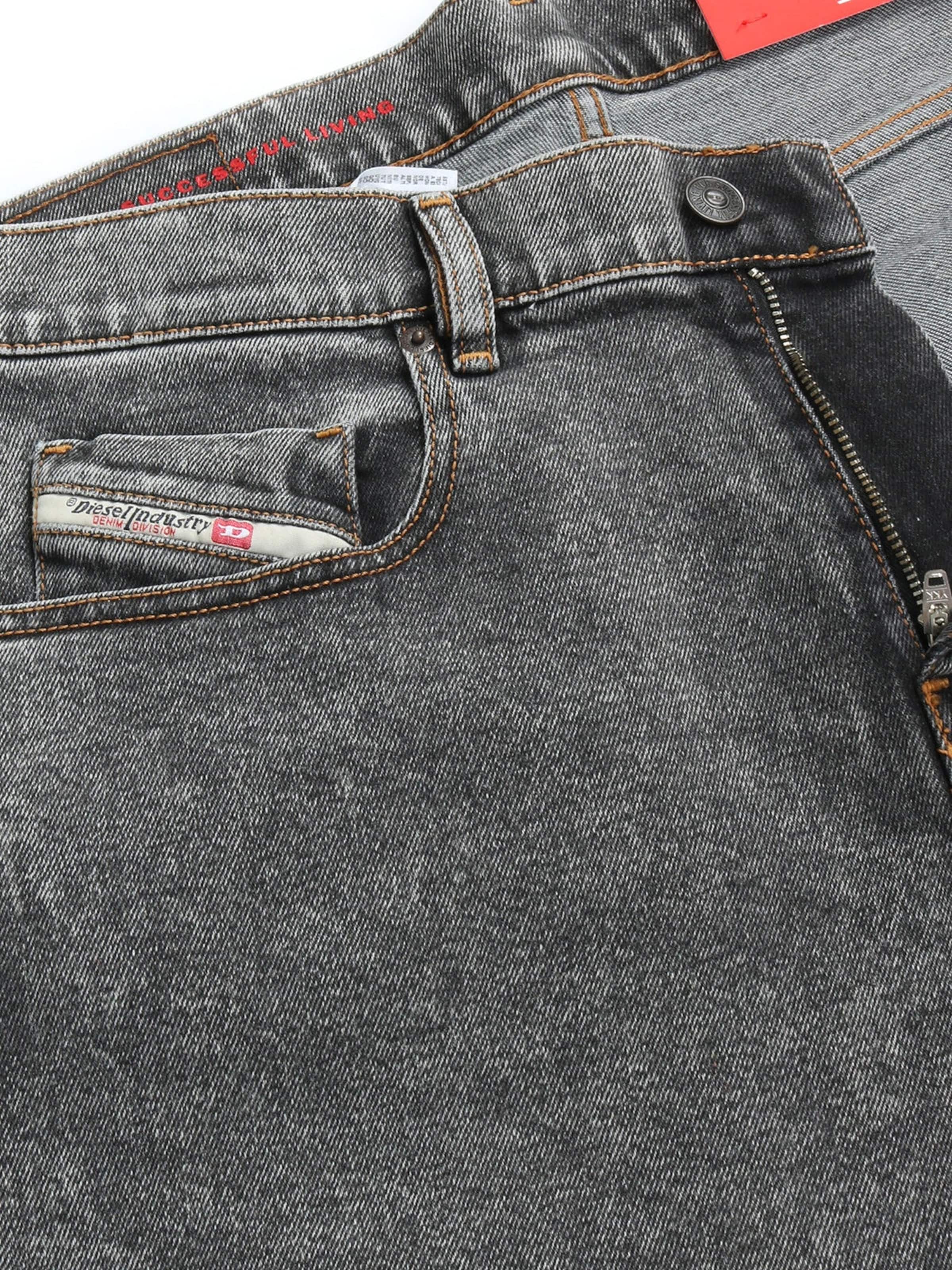 DIESEL Slimfit Jeans 'D-STRUKT 09D78' in Grijs