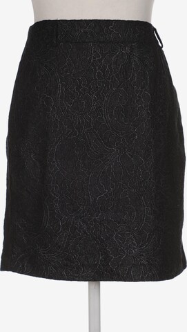 Cream Skirt in L in Black: front