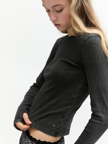 T-shirt Pull&Bear en gris