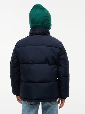 TOMMY HILFIGER Jacke 'NEW ESSENTIAL' in Blau