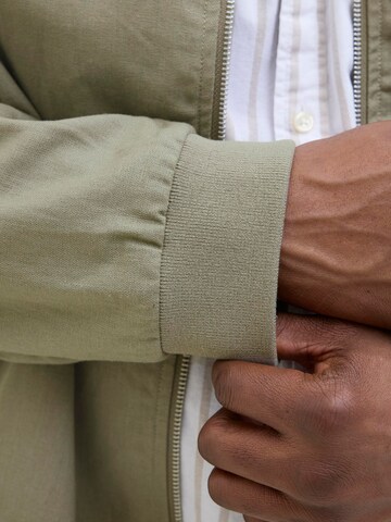 Veste mi-saison Jack & Jones Plus en vert