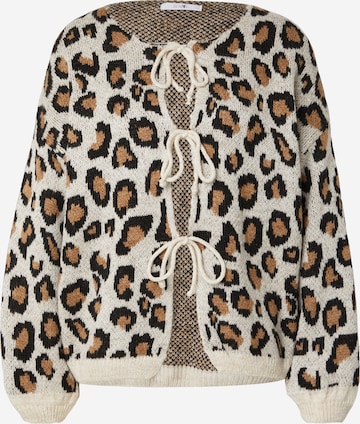 Hailys Strickjacke 'No44rma' in Braun: Vorderseite