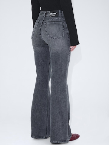 Dr. Denim Slimfit Jeans 'Elba Mid Bootcut' in Grijs