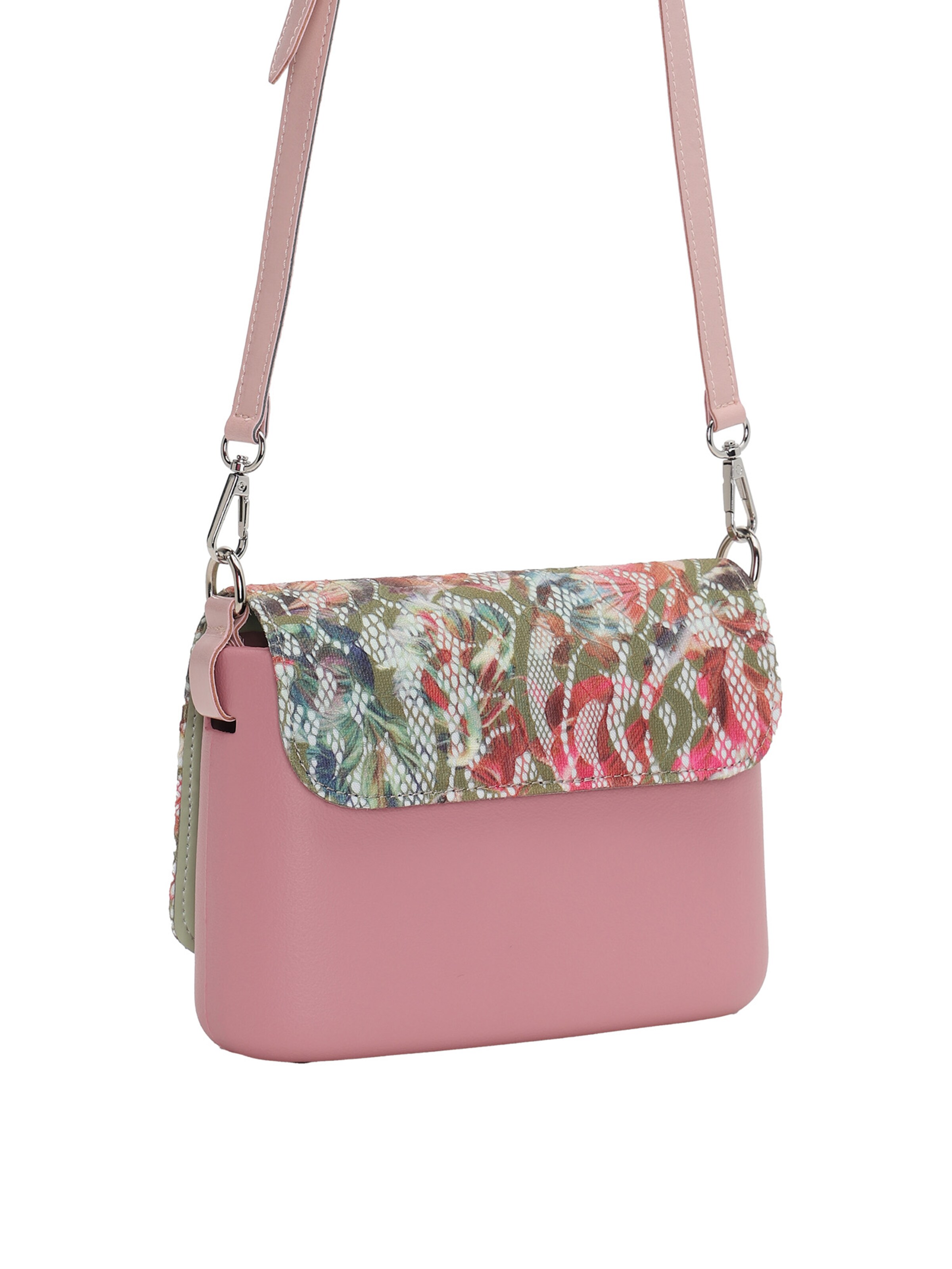 O bag Shoulder Bag in Pink