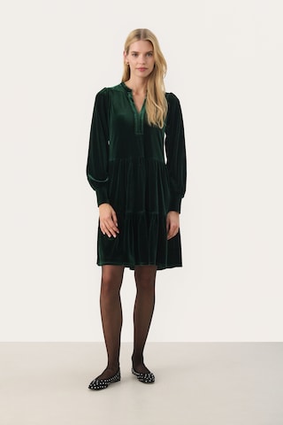 Robe 'Viggase' Part Two en vert