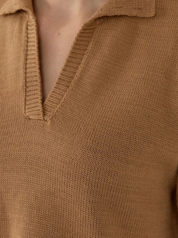 Pull-over Hiccup en marron