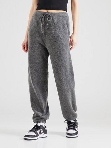PIECES Tapered Bukser 'PCPIKO' i grå: forside