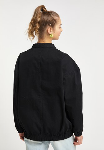 MYMO Between-season jacket in Black