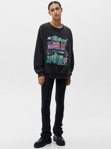 Pull&Bear Sweatshirt i svart