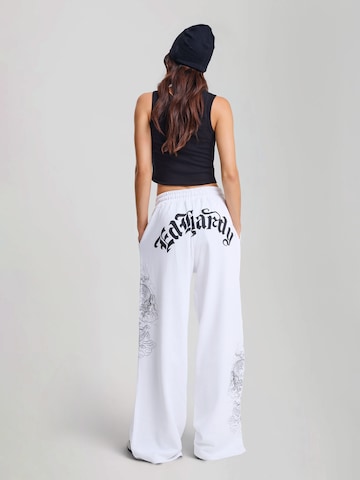 Wide leg Pantaloni 'Gothic Dragon' di Ed Hardy in bianco