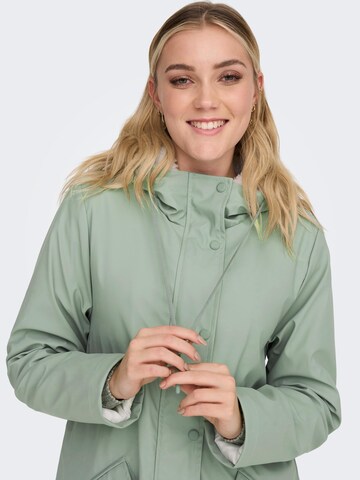 Veste mi-saison 'Sally' ONLY en vert