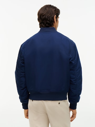 TOMMY HILFIGER Jacke in Blau