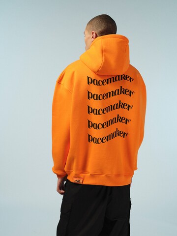 Pacemaker Sweatshirt 'Henning' in Orange