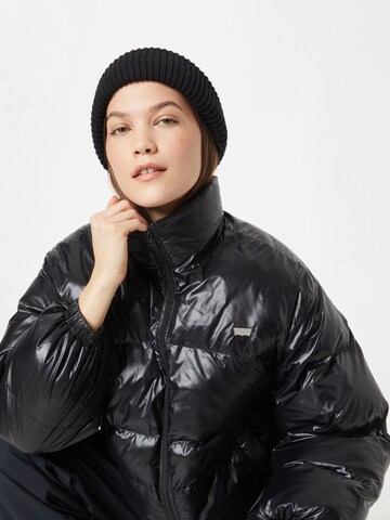 LEVI'S ® Tussenjas 'Retro Puffer' in Zwart