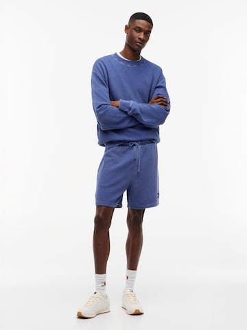 Tommy Jeans Regular Housut värissä sininen