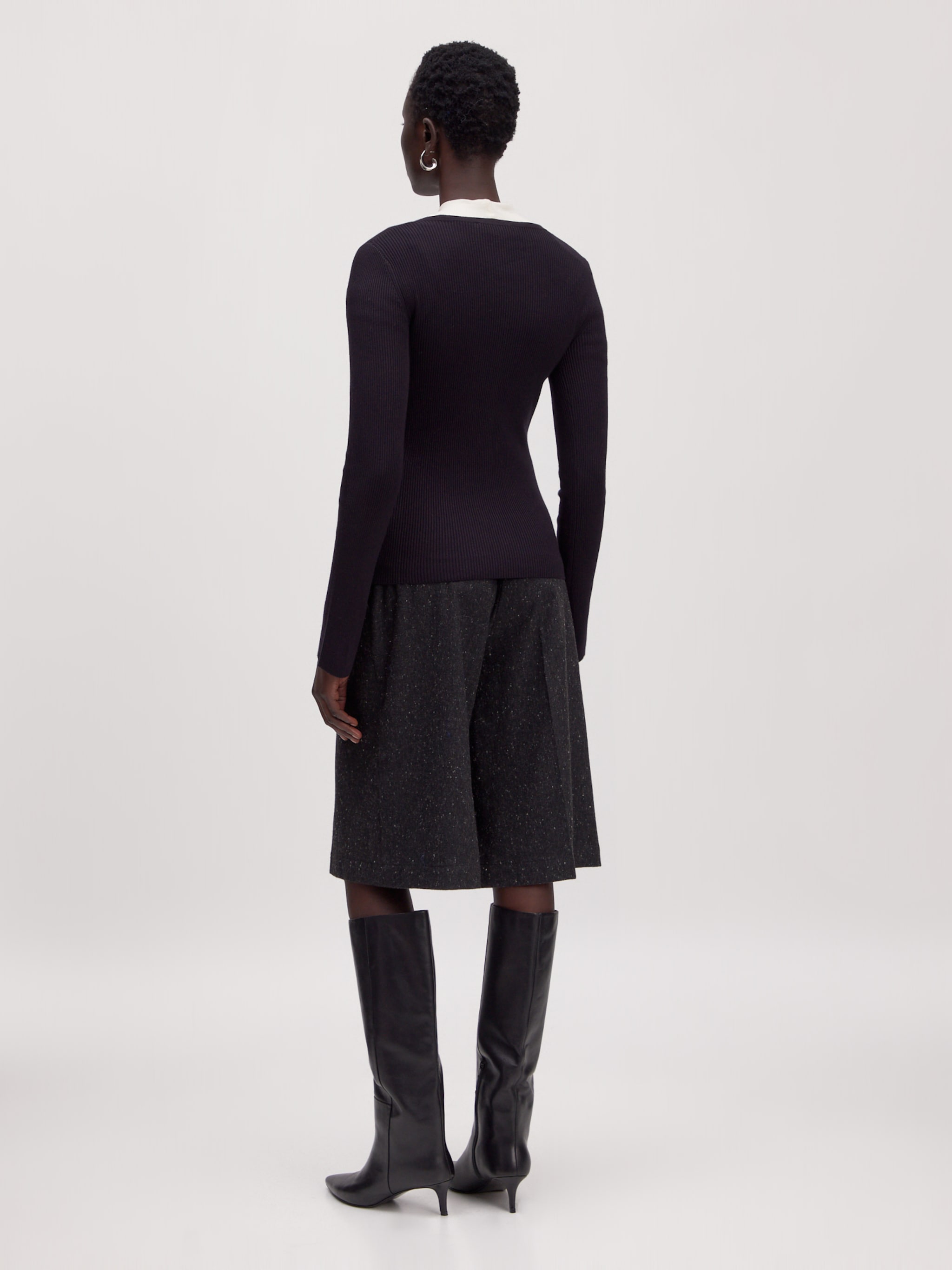 EDITED Produkter Cardigan 'Davi' sort