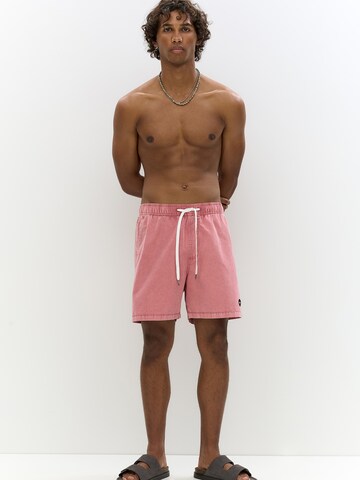 Shorts de bain Pull&Bear en rouge