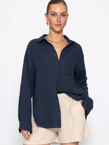 SASSYCLASSY Blouse in Blue: front
