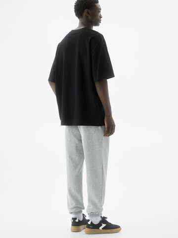 Pull&Bear Tapered Broek in Grijs