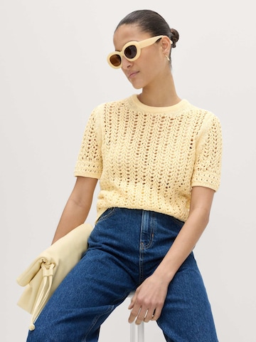 Pullover di Marks & Spencer in giallo