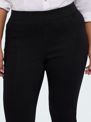 Skinny Jeans di Fiorella Rubino in nero