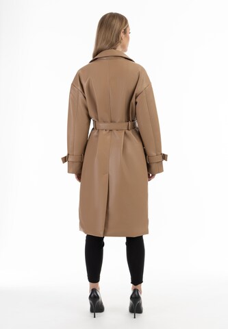 faina Between-Seasons Coat in Beige