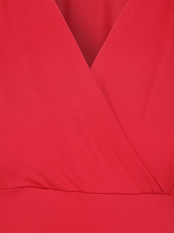Tricou de la Bebefield pe roșu