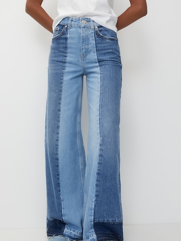 Pull&Bear Szeroka nogawka Jeansy w kolorze niebieski: przód