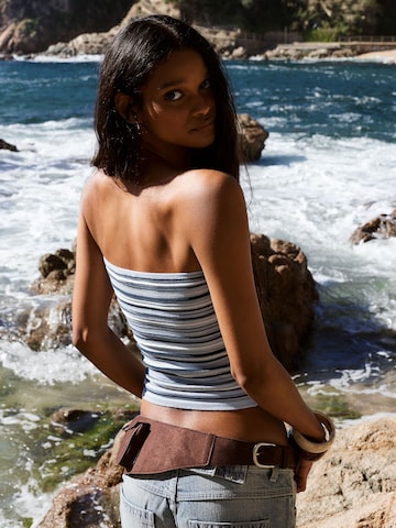 Tops en tricot Bershka en bleu