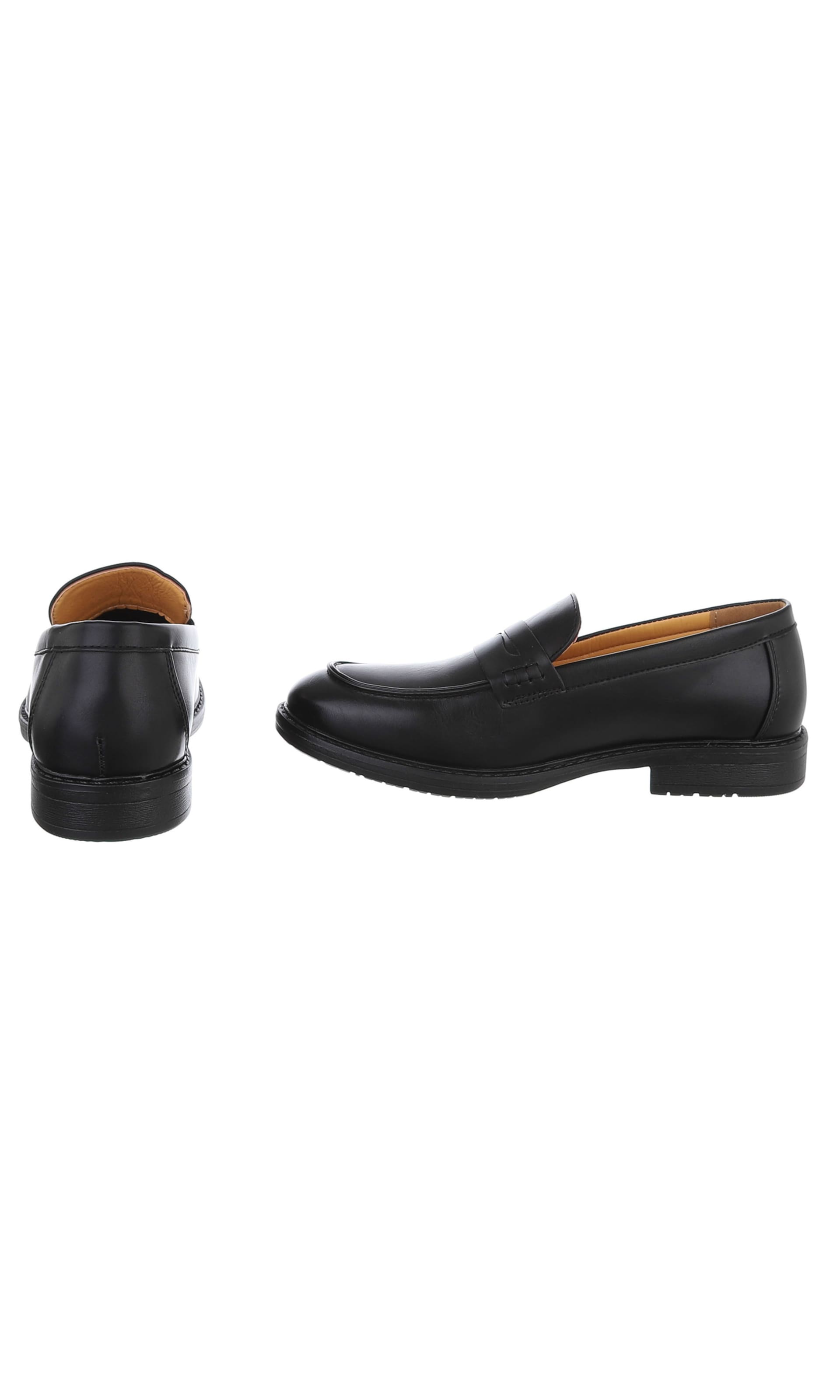 CoolWalk Classic Flats in Black
