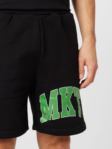 MARKET Regular Shorts in Schwarz