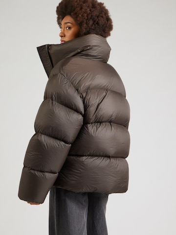 WEEKDAY Winter jacket in Brown