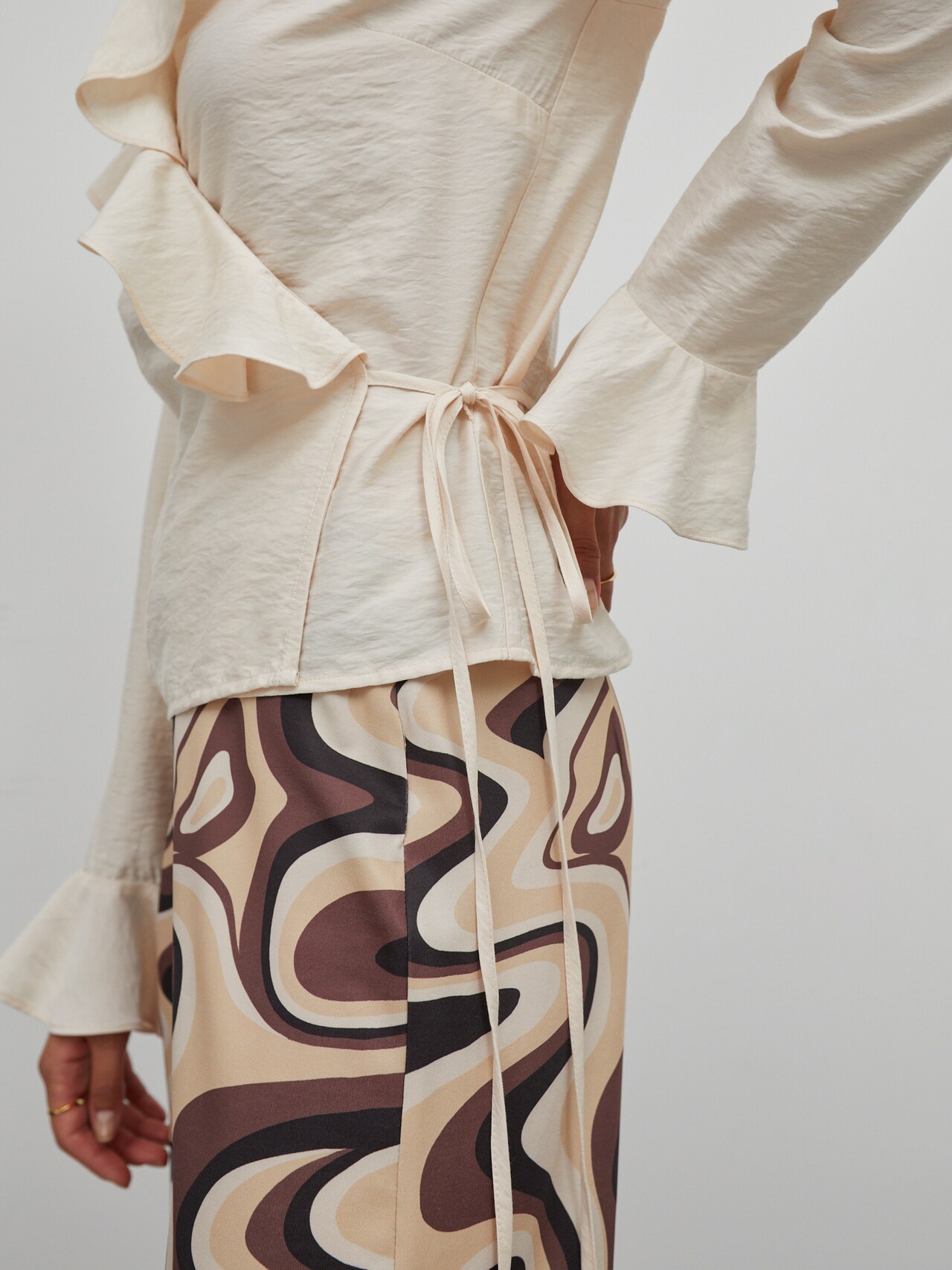 EDITED Bluse 'Skyler' beige