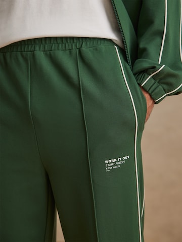 DAN FOX APPAREL - Regular Calças 'Maddox' em verde