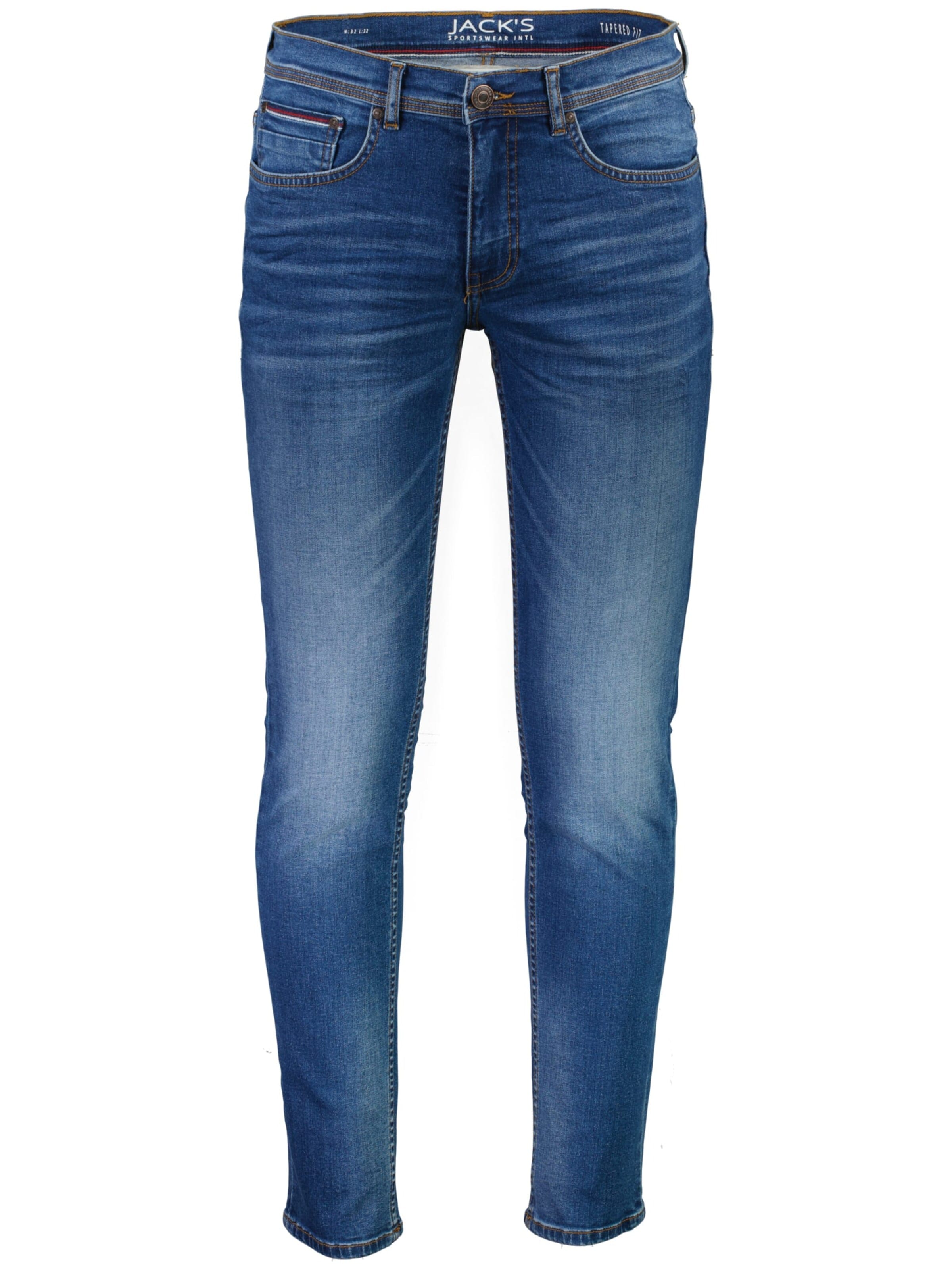 Jack's Tapered Jeans in Blue: front