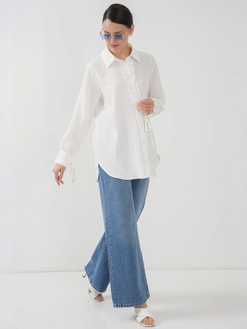 Bigdart - Blusa em branco