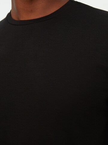 Trendyol - Camisa em preto