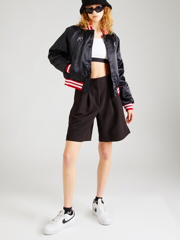 Jordan Jacke 'VARSITY' in Schwarz